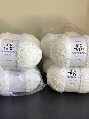 Lot of 6 NEW BIG TWIST BABY EMU POWERED SUGAR BULKY #5 218 yds